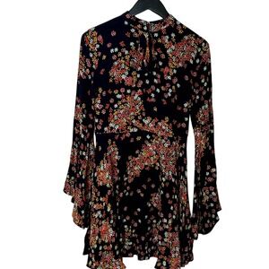 k/lab Floral Mini Dress with Bell Sleeves‎ Small Black Red Fall Boho Retro EUC